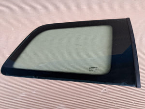 Renault Megane 2, geam lateral fix, caroserie spate.