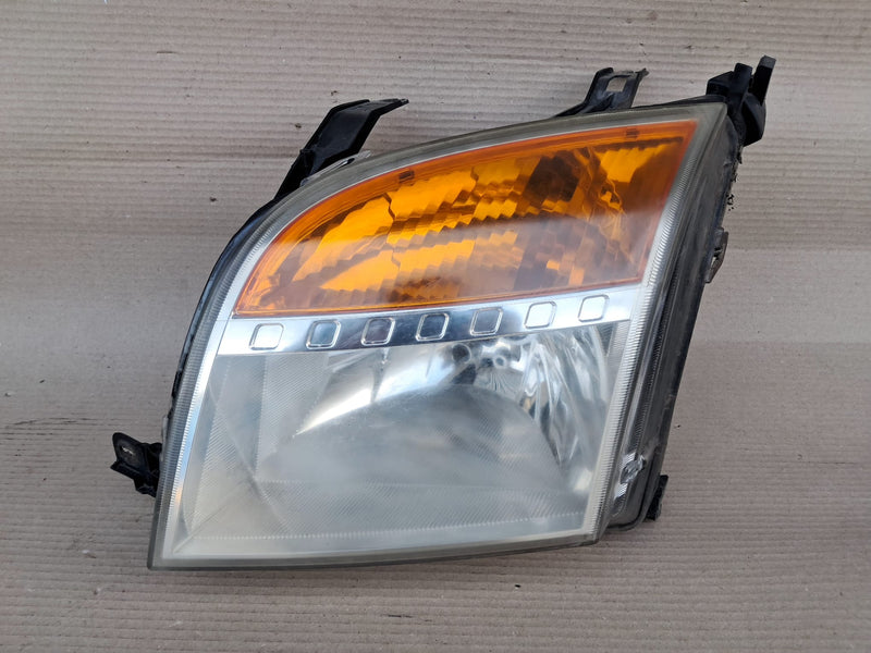 Ford Fusion, far stanga complet si original