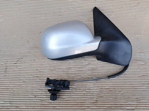 Volkswagen Bora, oglinda completa, originala, cu reglaj manual, partea dreapta